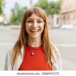 回春丹女伴唱刘禹彤:倾情演绎经典,感受音乐的魅力与温暖 spr3u1pms4